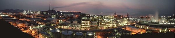 8.中国化学工程集团承建的万华宁波工业园项目，是亚太地区首套以煤为原料，资源配置最优、成本最低、产业链配置最合理、能耗最低的异氰酸酯生产基地.jpg