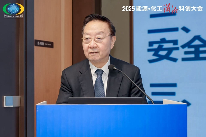 1761565679363063080.jpg 李毅中.jpg