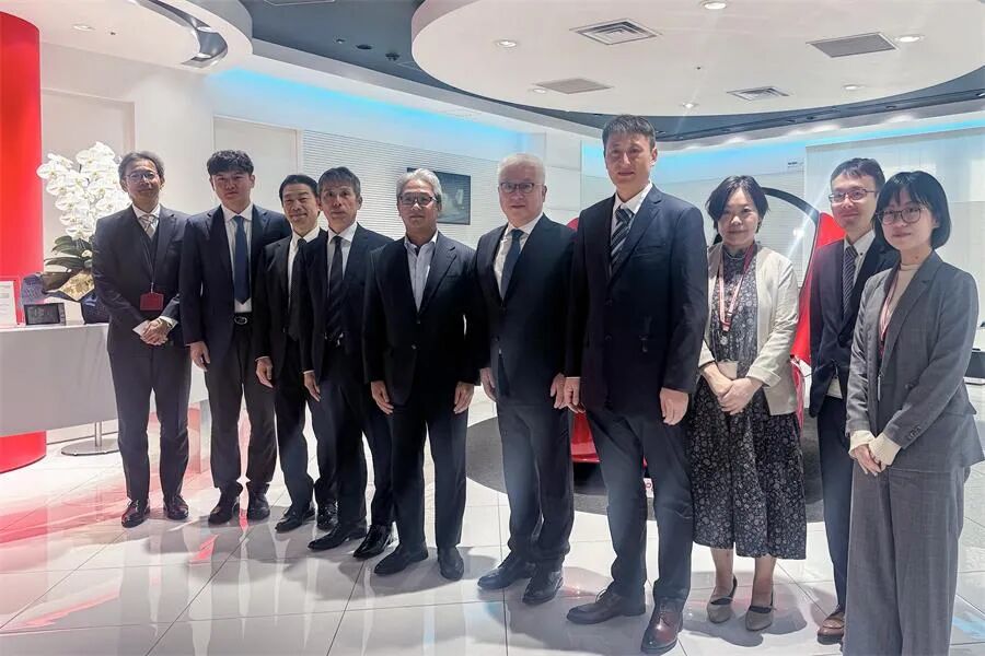 1761787706559001390.jpg 640 (1).jpg