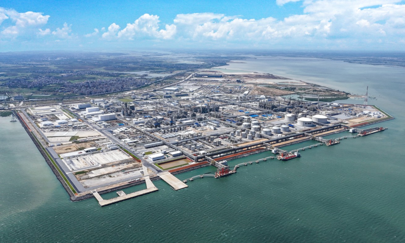 1762394102645016328.jpg 巴斯夫湛江基地.jpg