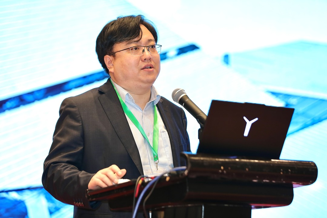 1762602876705004222.jpg 117.jpg