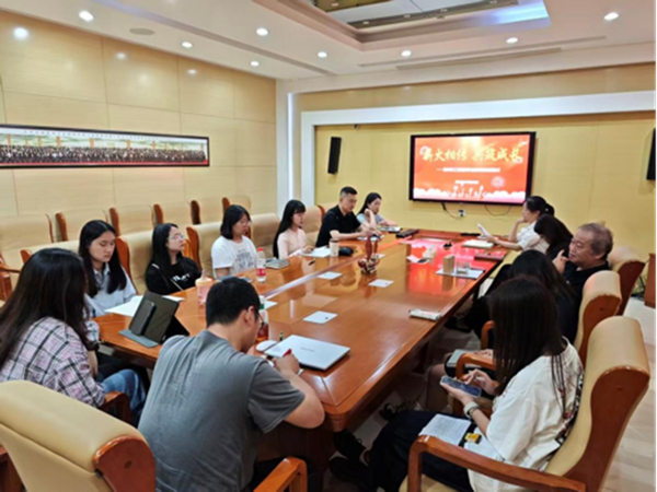 社会责任报告2.08480.jpg